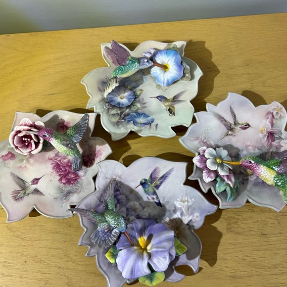 Lena Liu’s Blossoms of Tranquility Set of Four Hummingbird Wall Plaques - Picture 2 of 12